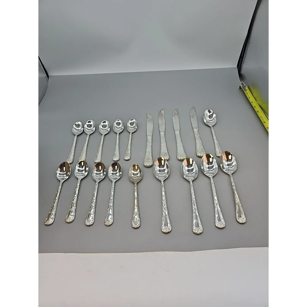 WM Rogers Son Silverplate Silverware Flatware Set Enchanted Rose 19 Pcs 4 Knives